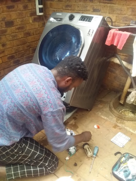 Appliance repair technician in Johannesburg